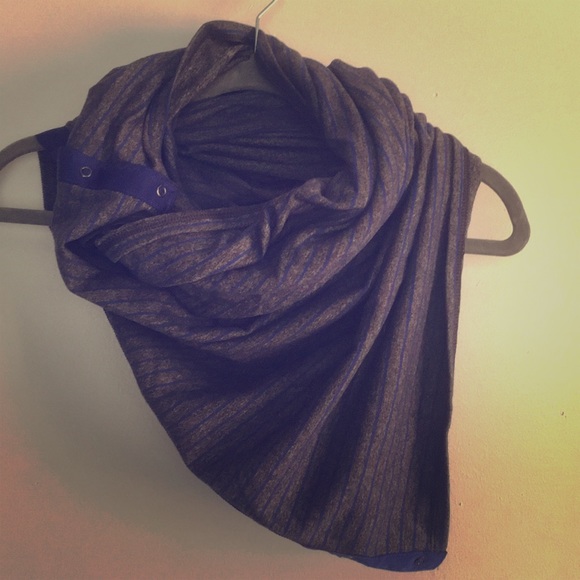Lululemon Vinyasa Scarf - Picture 3 of 4